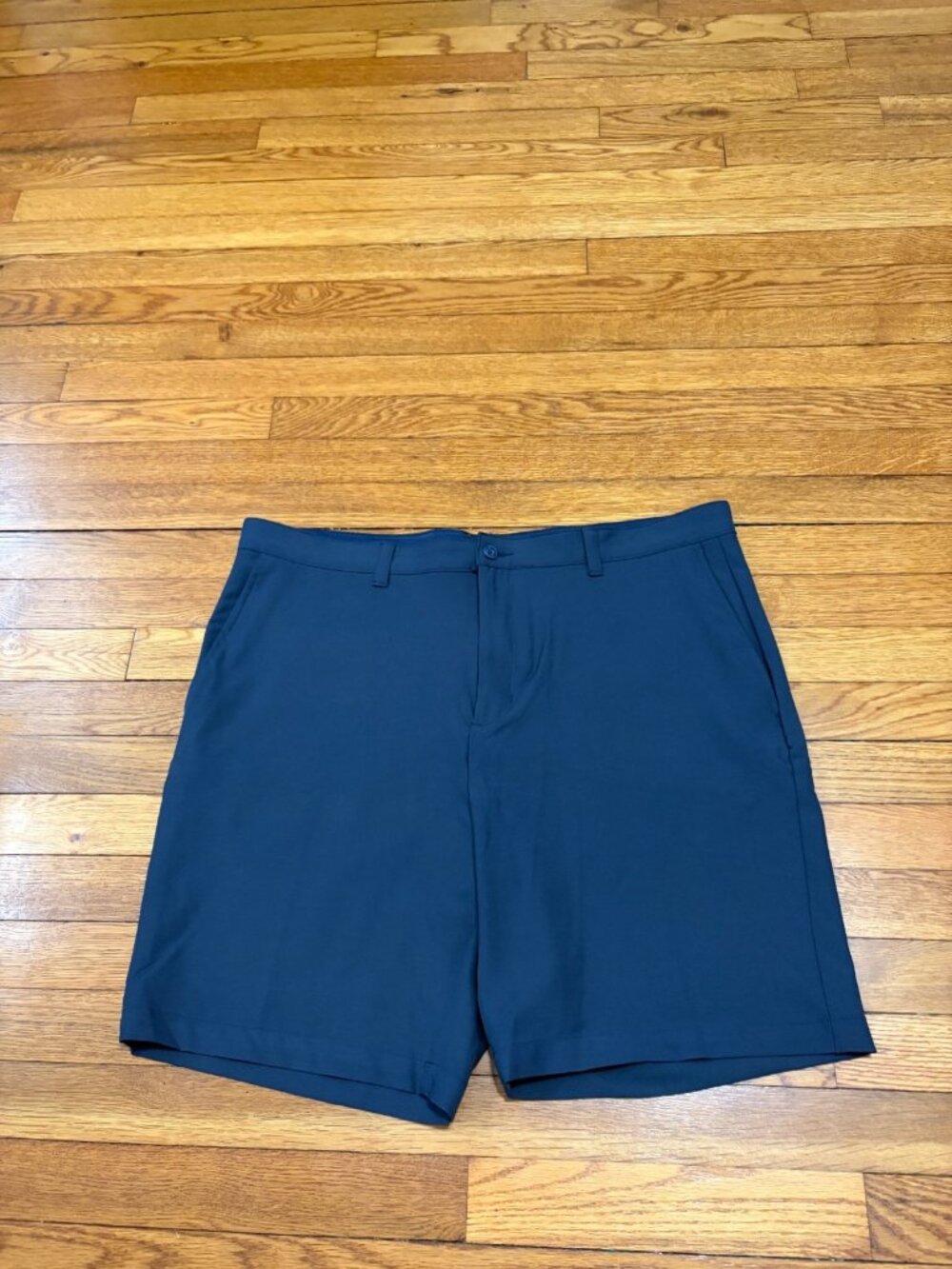 Greg Norman Mens Golf Shorts Size 38 Navy Blue Stretch Flat Front Tech Chino